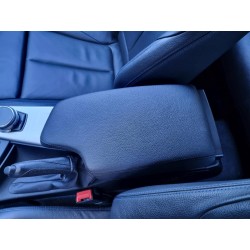 BMW F30 Bozuk Para Tutucu