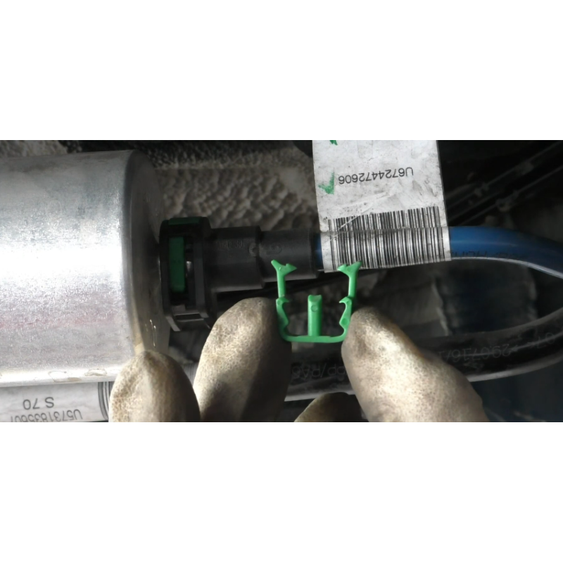 BMW F30 Dizel Yakıt Filtresi Dış Klipsi