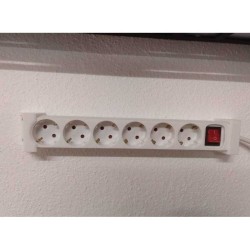 Üçlü Priz Askı Aparatı